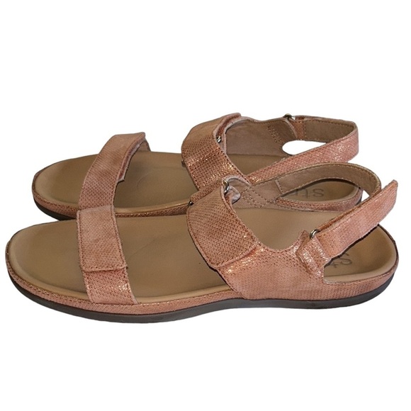 STRIVE Kona Sandal Metallic Copper Size 8 D Width - Picture 3 of 9